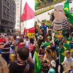 protestos-porto-alegre-pro-contra-lula