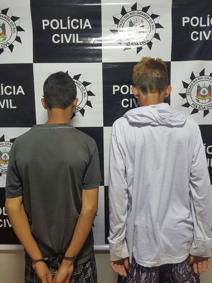 Dois acusados foram presos em Alvorada / Foto: Polícia Civil / Divulgação / OA