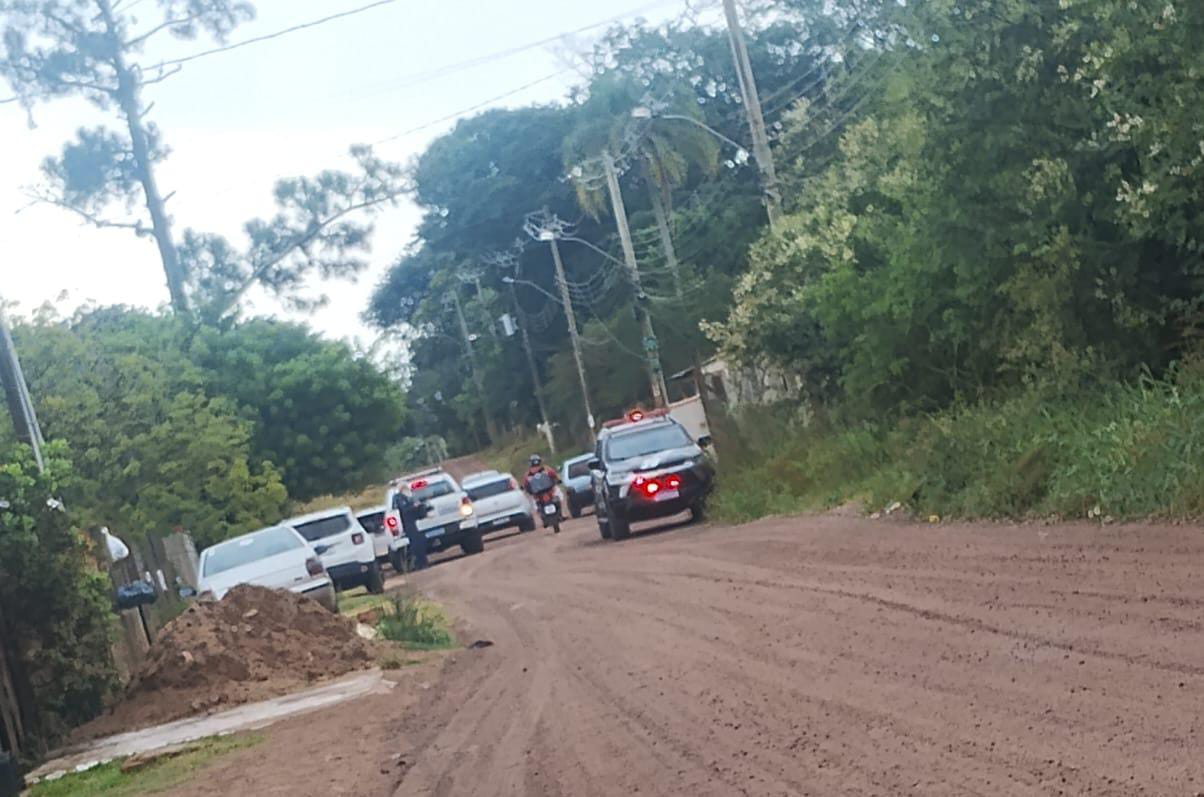 Homem é encontrado morto dentro de casa no bairro Sítio dos Açudes